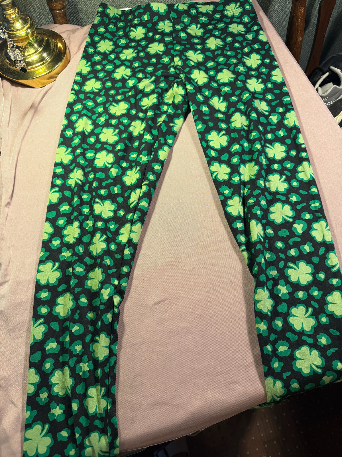 Serra Shamrock Print Soft Leggings – Size Small (4-6)