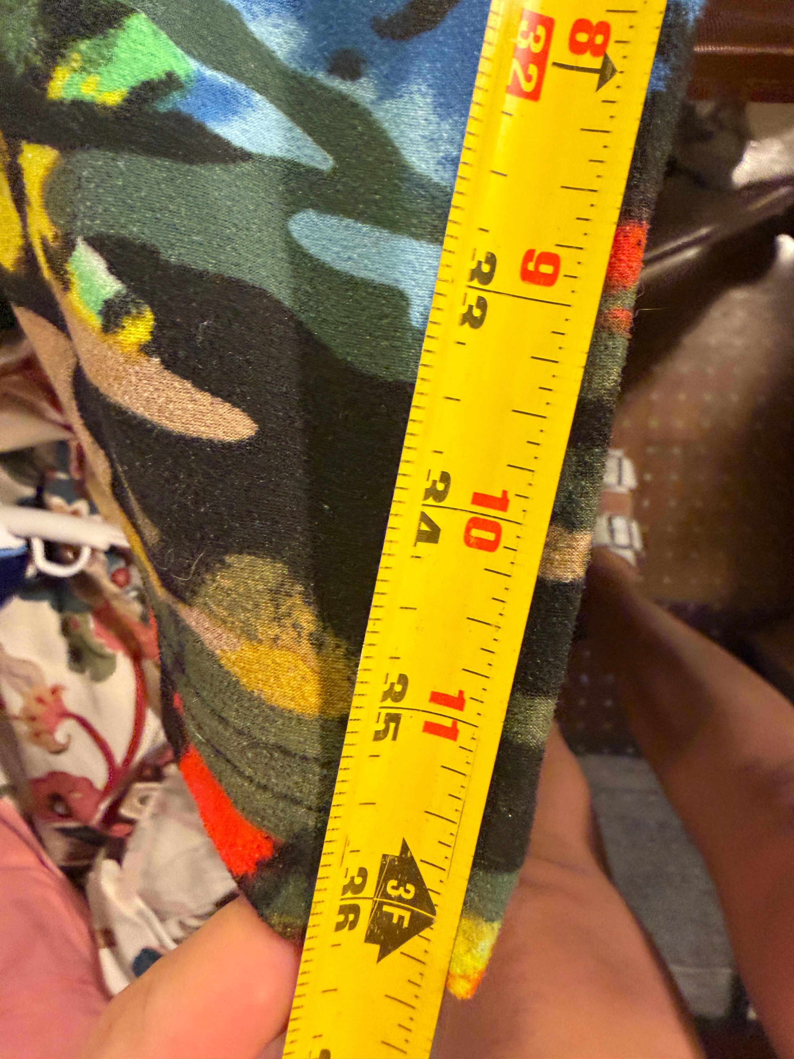 No Boundaries Rainbow Camo Leggings – Size L/G (11-13)