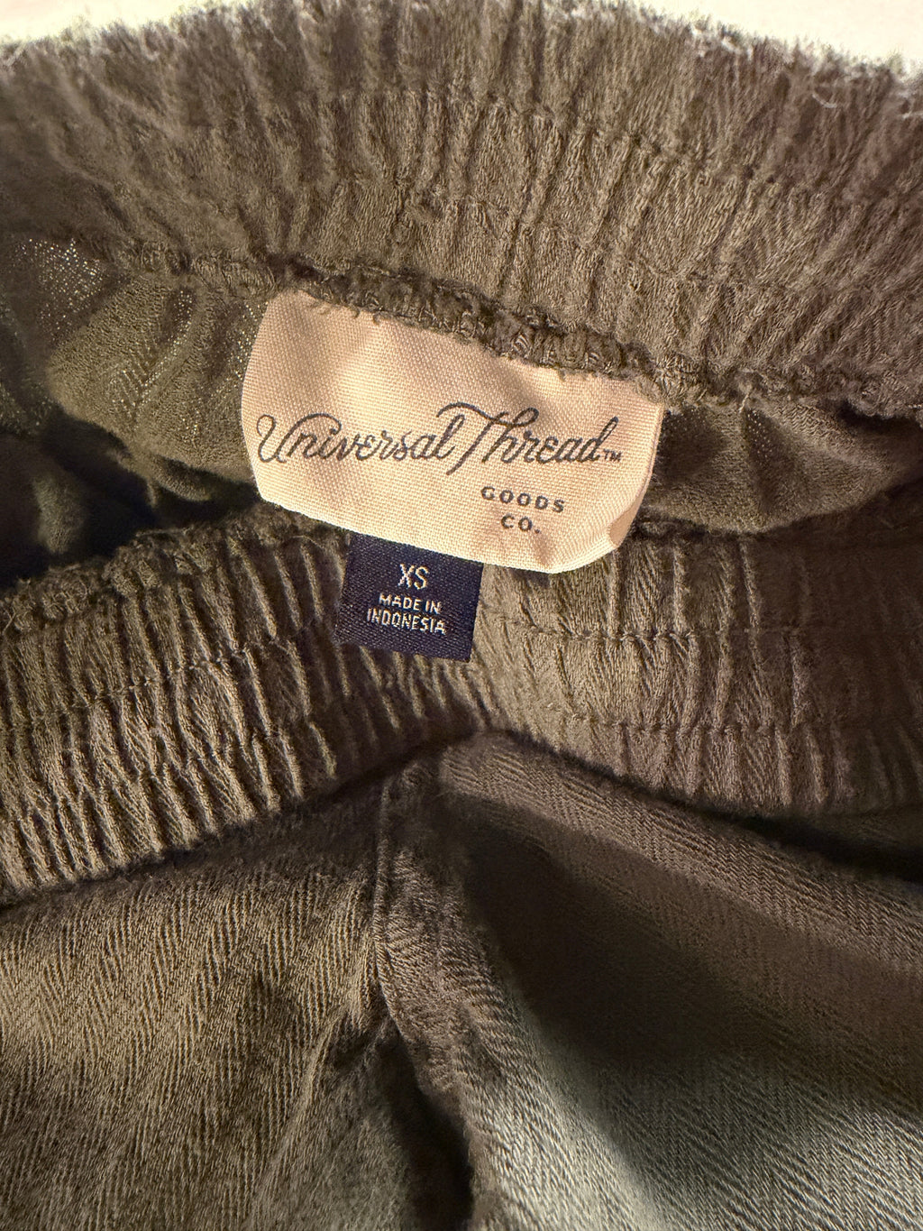 Universal Thread Olive Green Drawstring Mini Shorts – XS