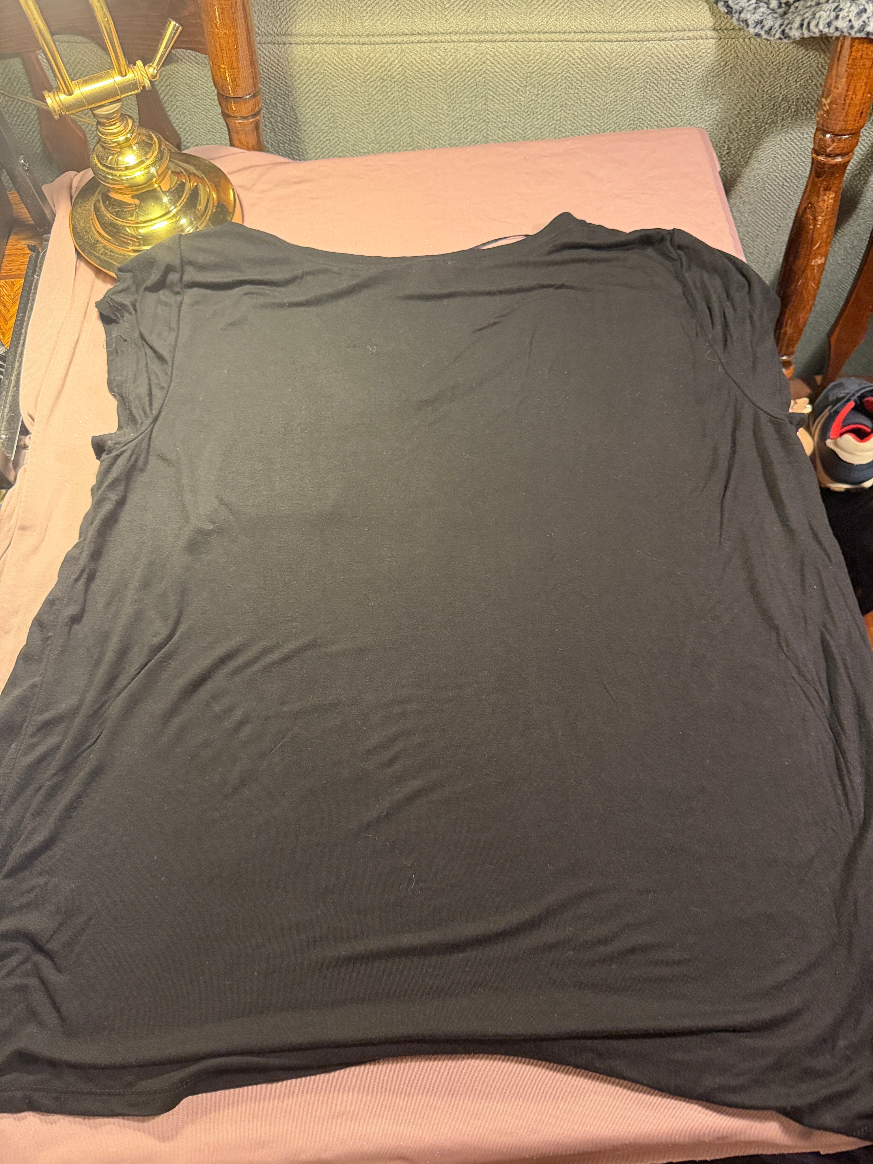 Cable & Gauge Black V-Neck Pocket Tee – Size XL
