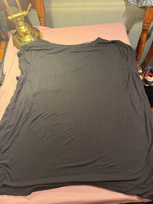 Cable & Gauge Black V-Neck Pocket Tee – Size XL