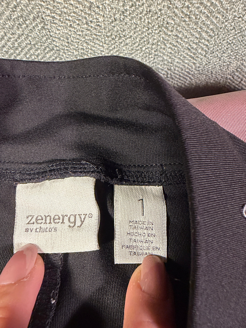 Zenergy by Chico's black Pants – Size 1