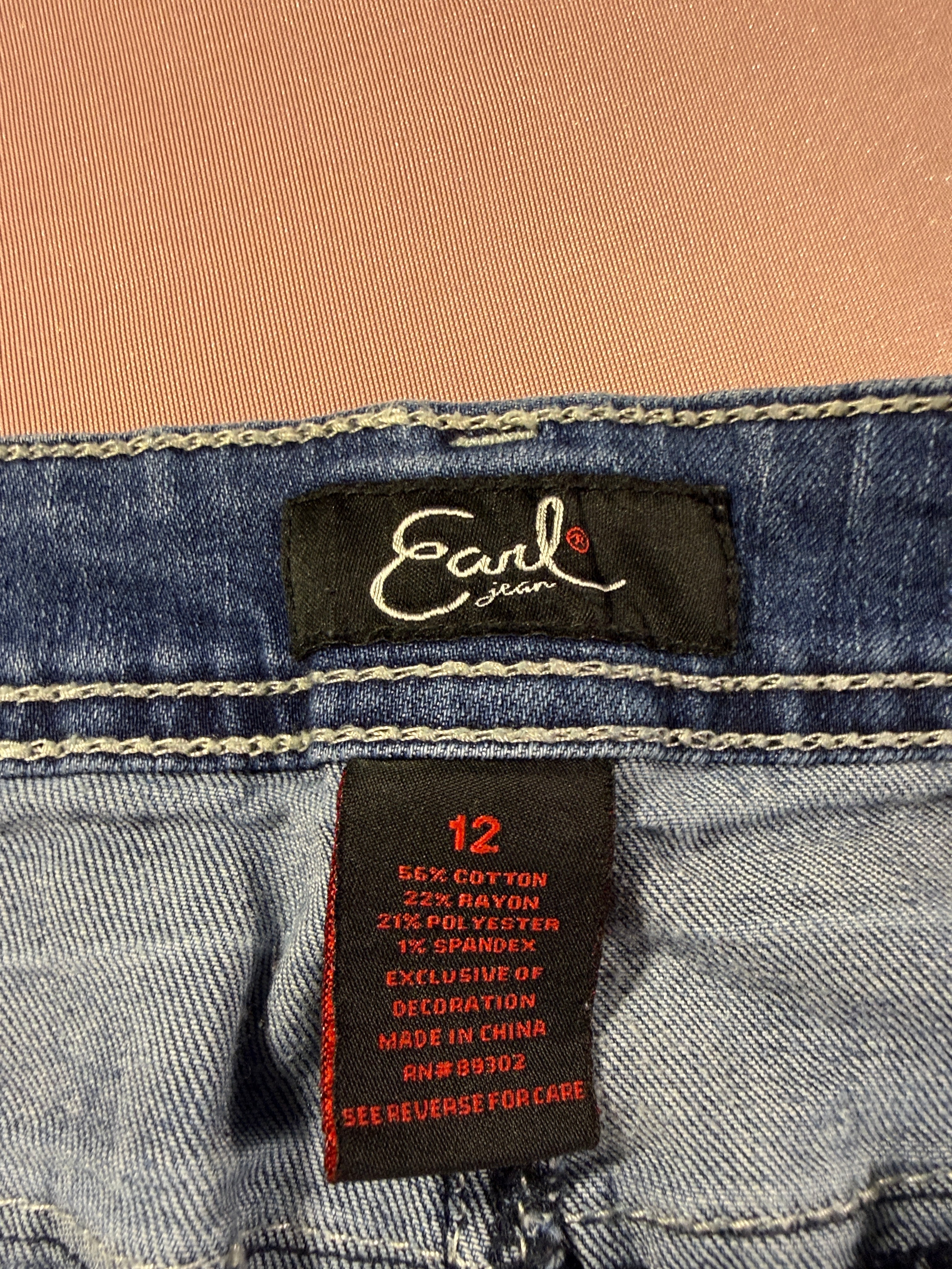 Earl Jean Denim Shorts – Size 12