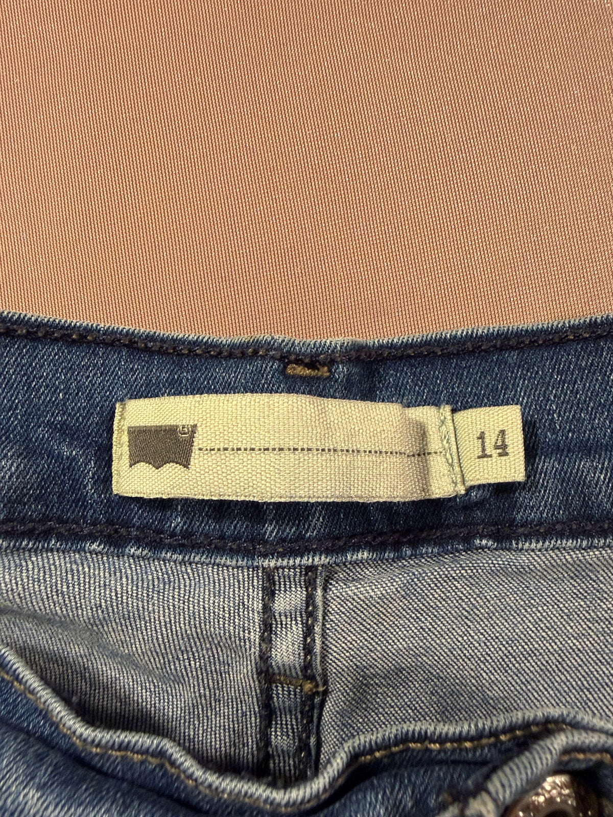 Levi's Denim Shorts – Size 14