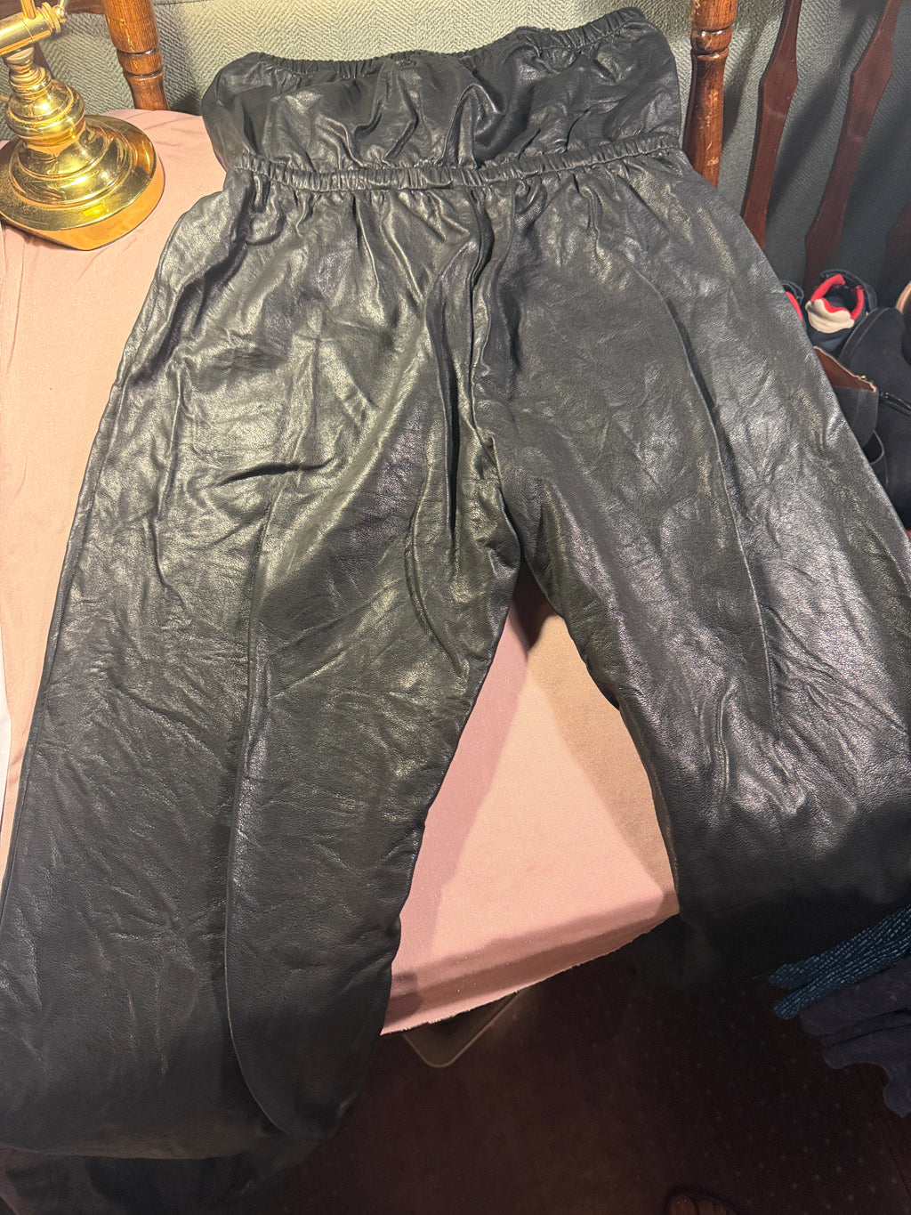 Kittenish Faux Leather Shorts – Large