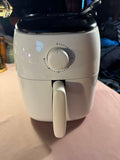 Dash Tasti-Crisp Express Air Fryer 2.6 Qt – White/Black
