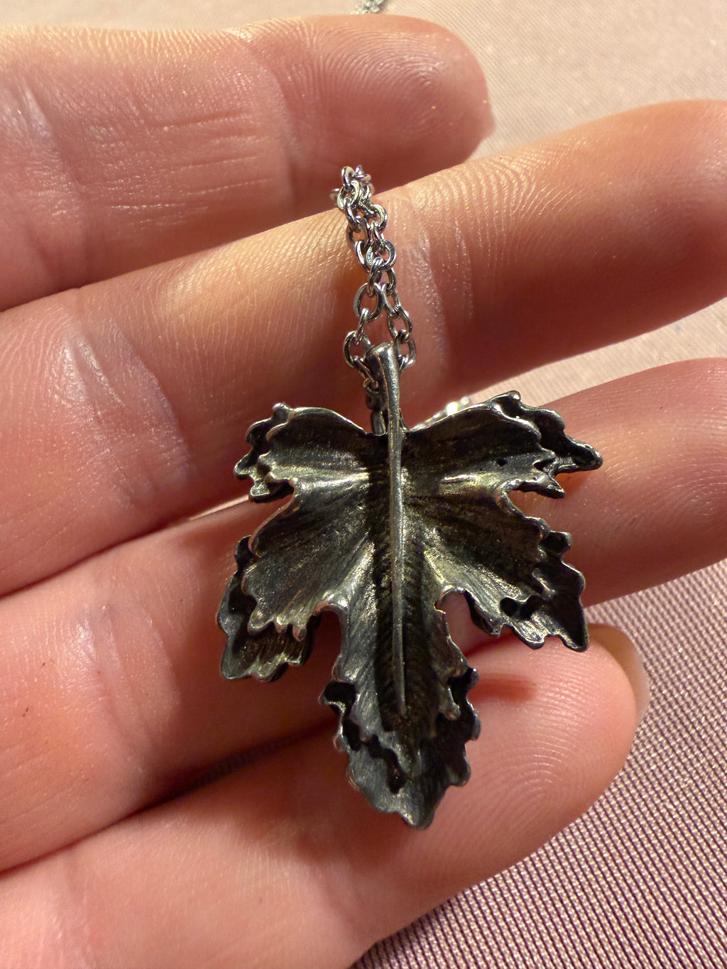 Vintage Silver Maple Leaf Pendant Necklace