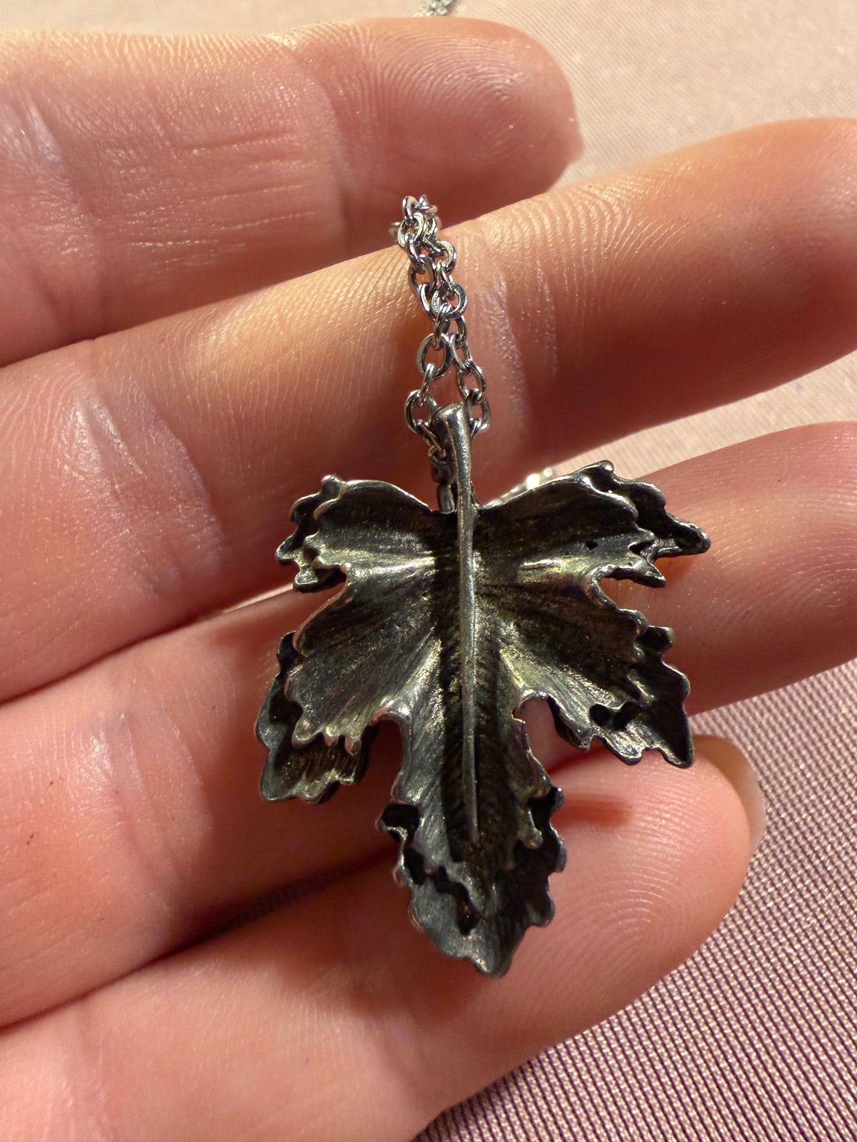 Vintage Silver Maple Leaf Pendant Necklace