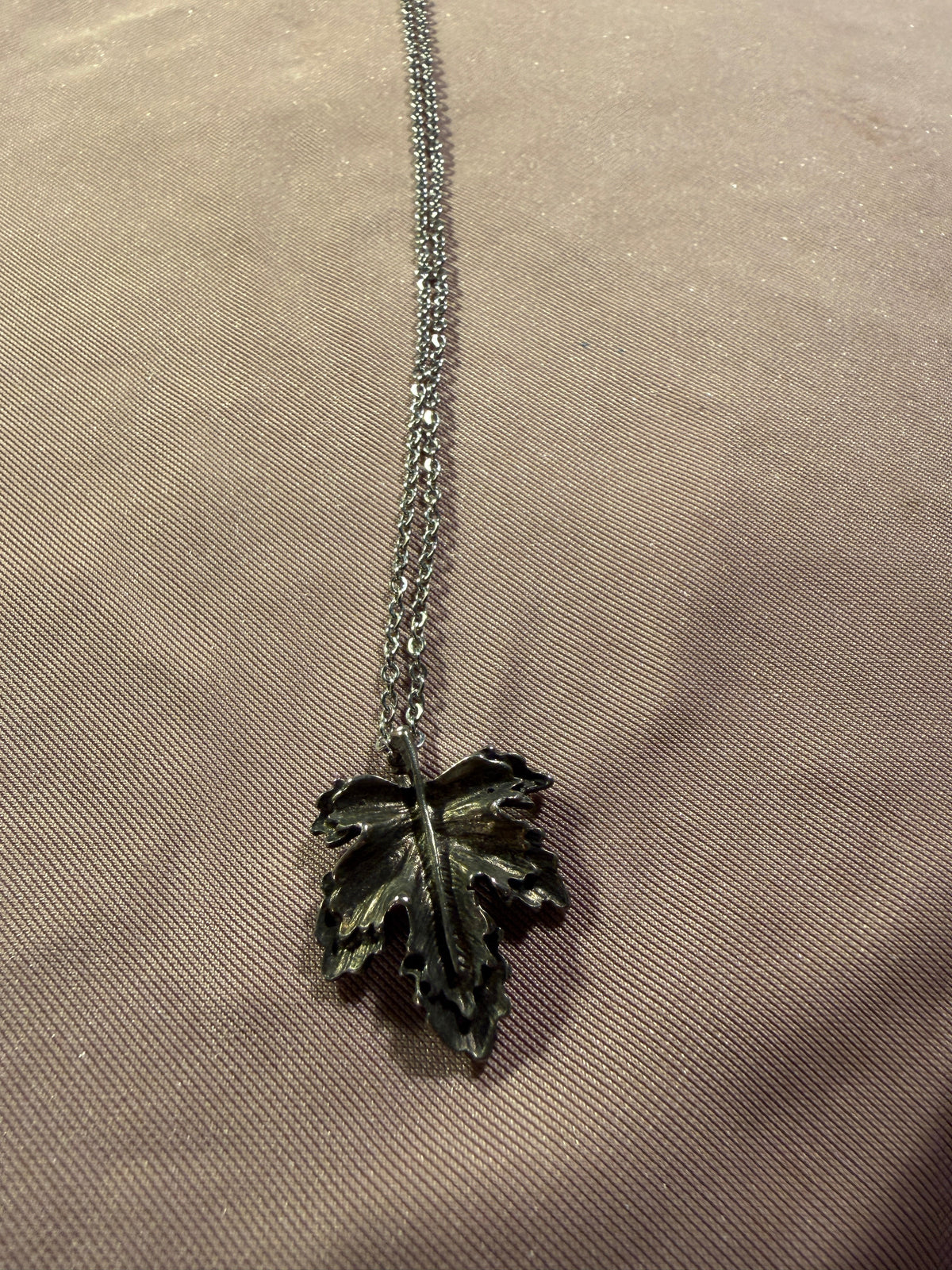 Vintage Silver Maple Leaf Pendant Necklace