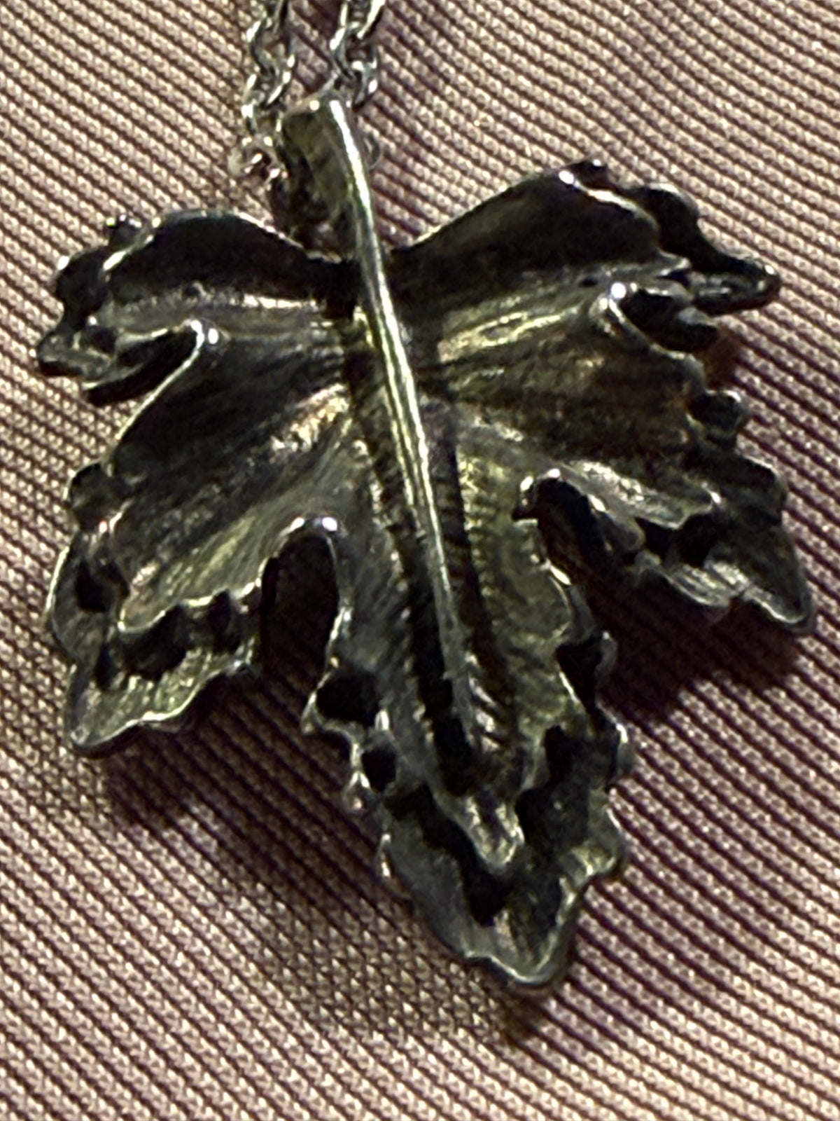 Vintage Silver Maple Leaf Pendant Necklace