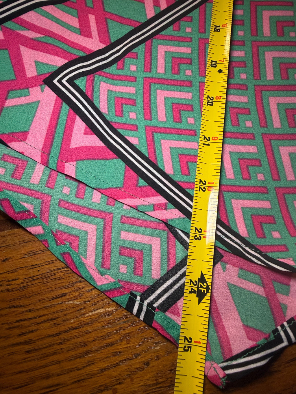 New York & Company Geometric Print Chain Strap Top – Size M
