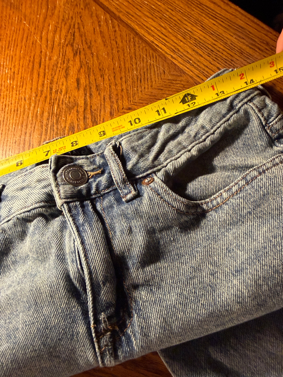 Aeropostale Light Wash Wide Leg Jeans – Women's Size 2 Short
