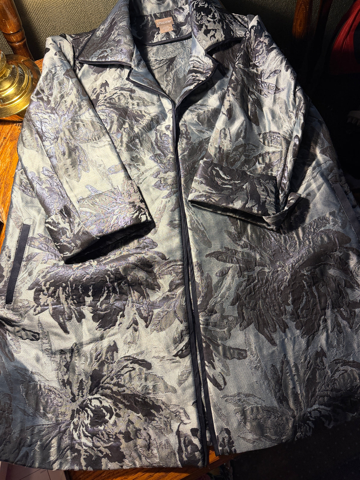 Chico's Silver Blue Jacquard Floral Coat Jacket – Size 00P (US 0/2P)