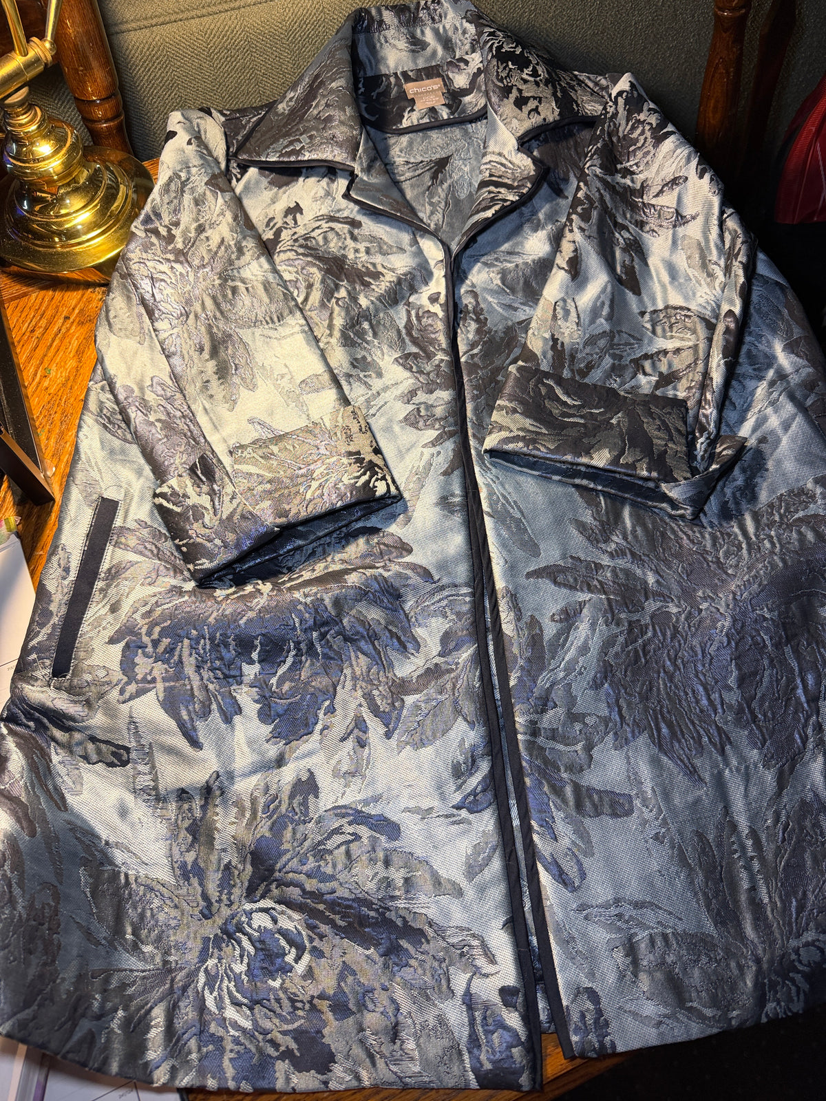 Chico's Silver Blue Jacquard Floral Coat Jacket – Size 00P (US 0/2P)