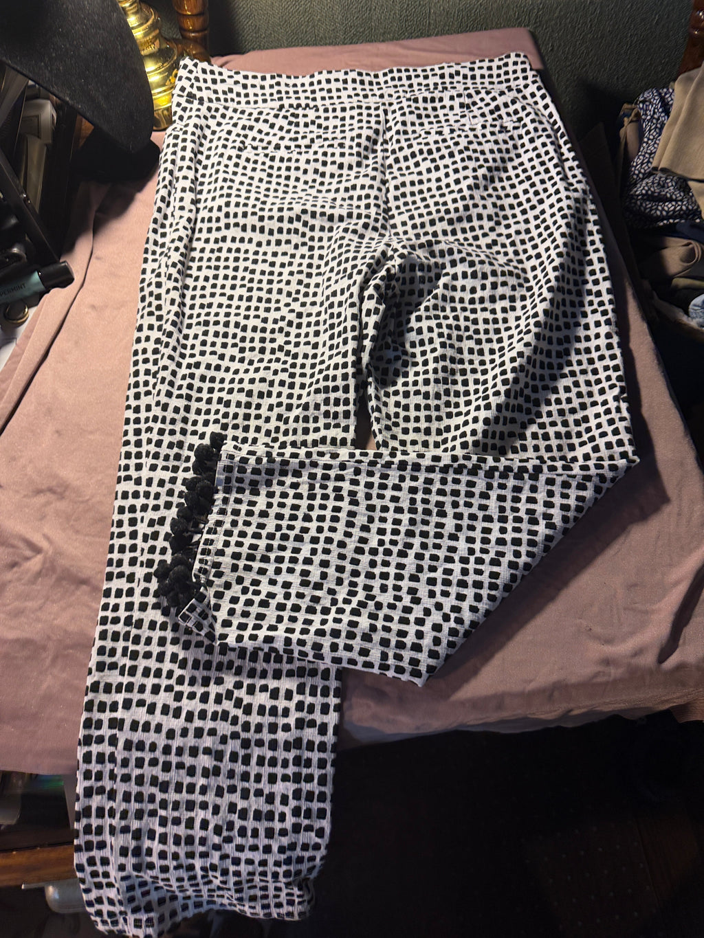 Chico's Black & White Geometric Print Pants with Pom-Pom Hem – Size 1 (US 8)