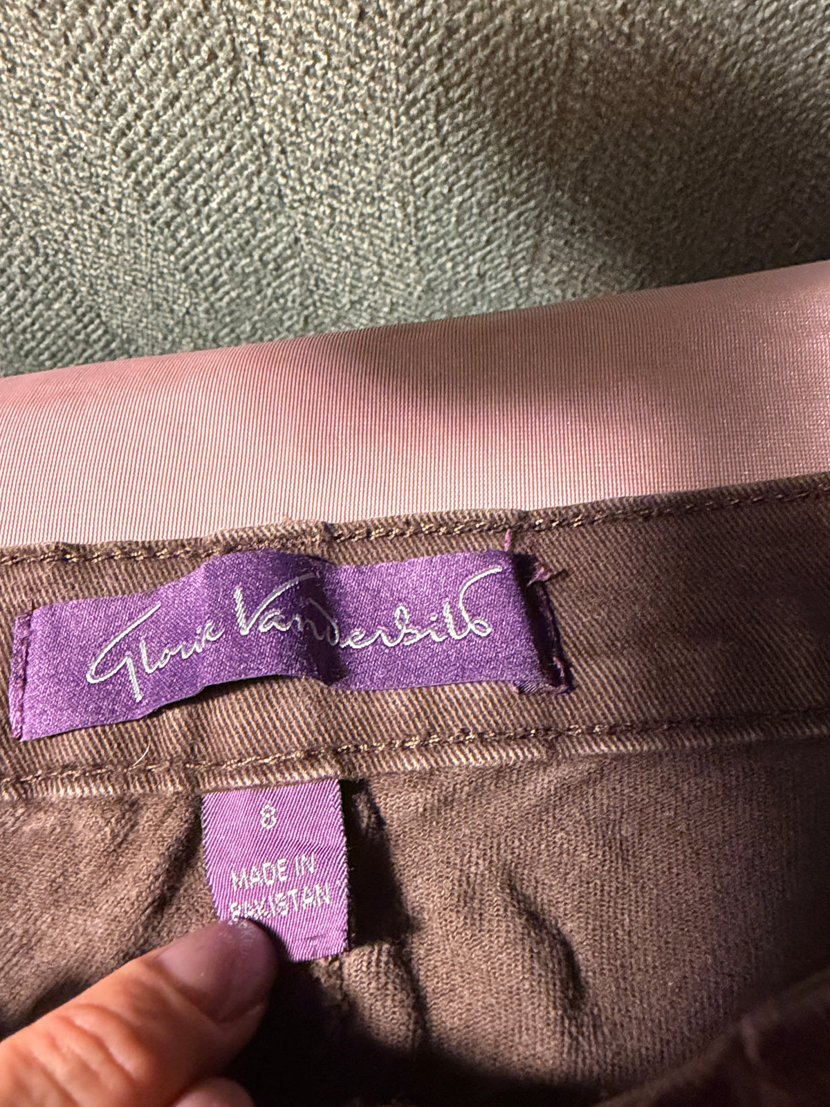 Gloria Vanderbilt Taupe Brown Straight Leg Jeans – Size 8