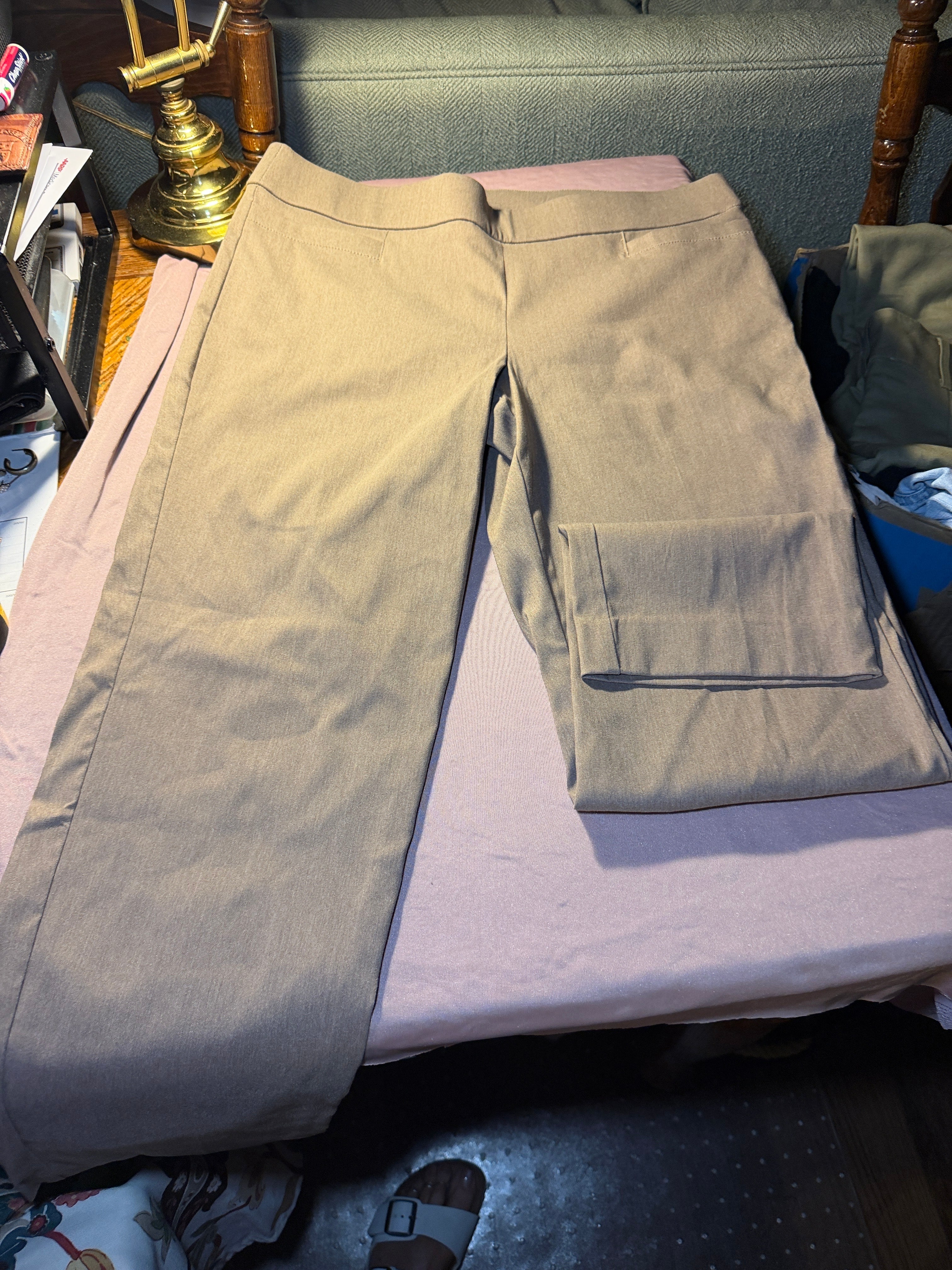 And Now This Khaki Wide-Leg Cargo Pants – Size Small