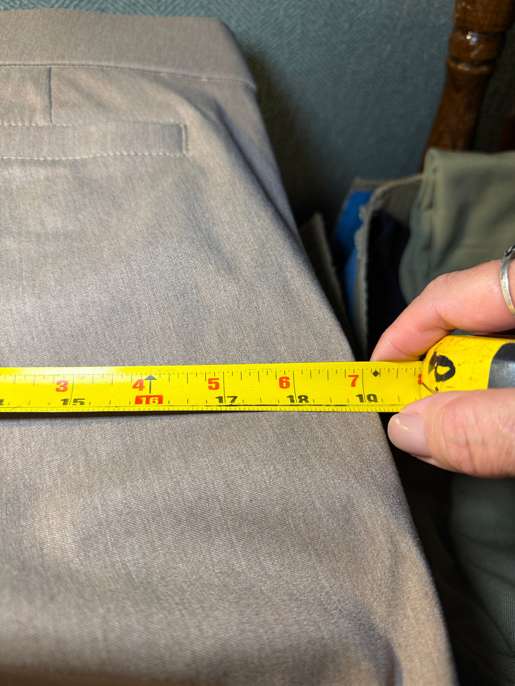 And Now This Khaki Wide-Leg Cargo Pants – Size Small
