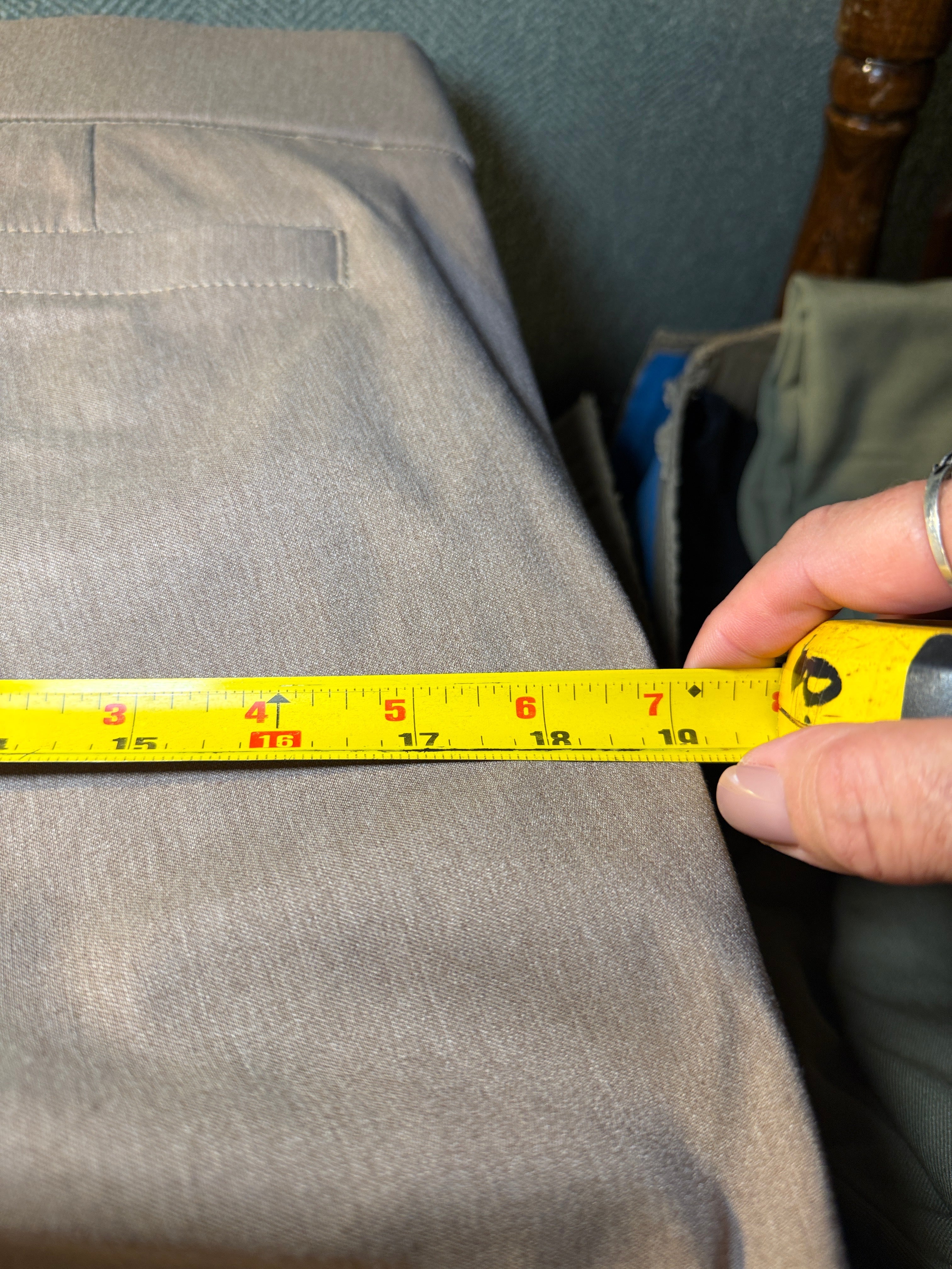 And Now This Khaki Wide-Leg Cargo Pants – Size Small