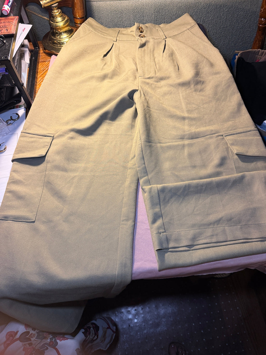 And Now This Khaki Wide-Leg Cargo Pants – Size Small