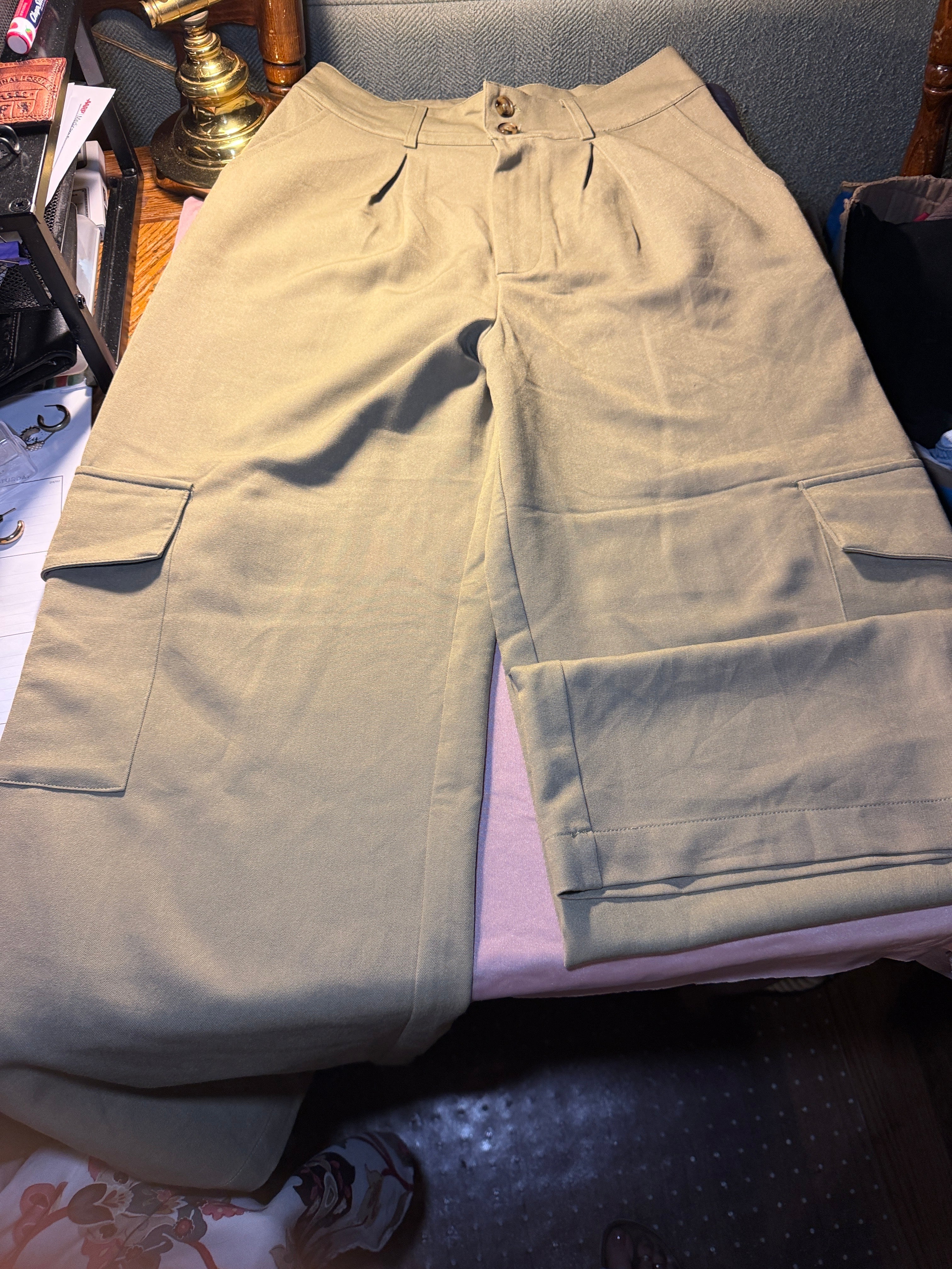 And Now This Khaki Wide-Leg Cargo Pants – Size Small