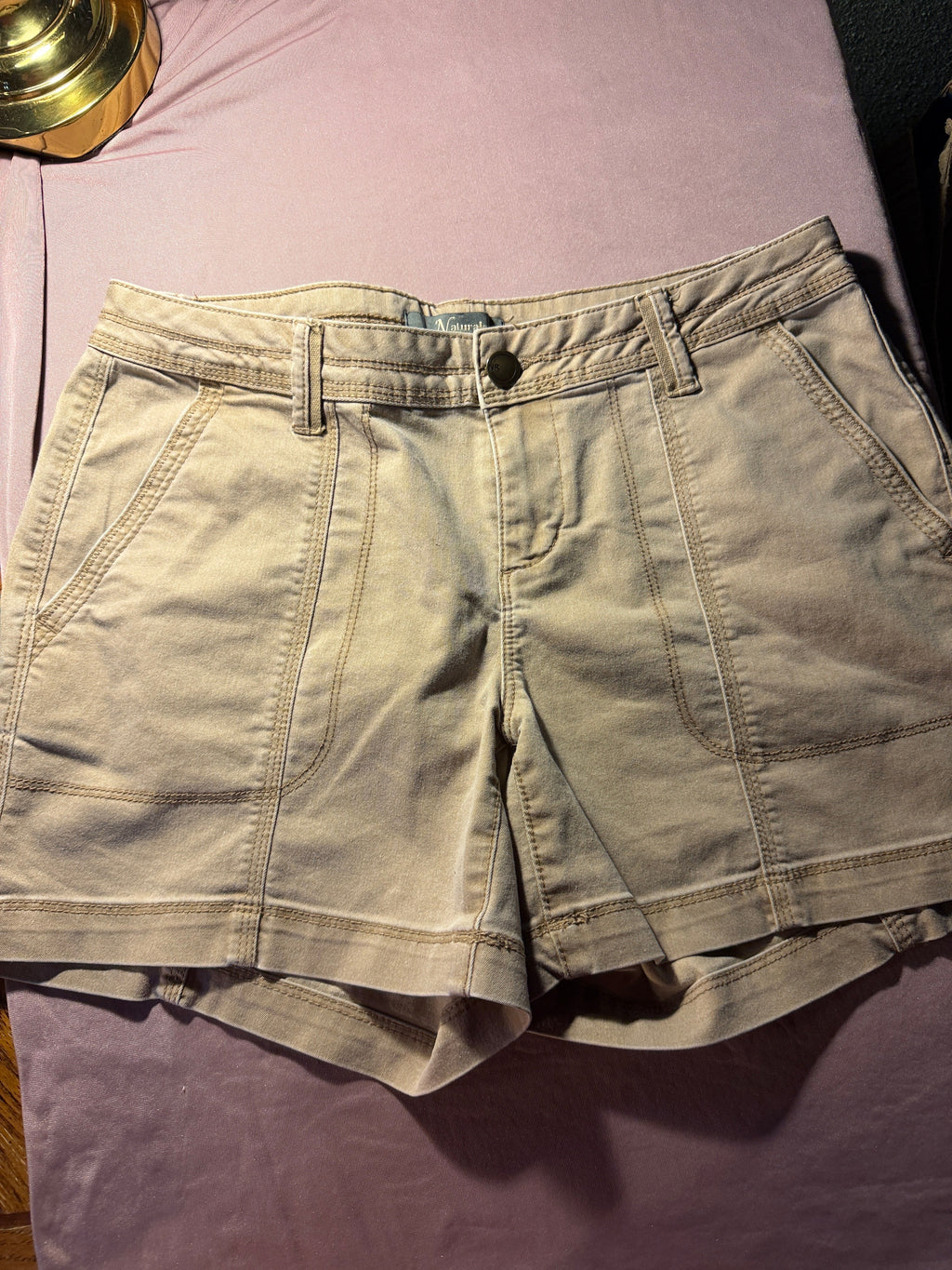 Naturals Reflections High-Rise Khaki Shorts – Size 8