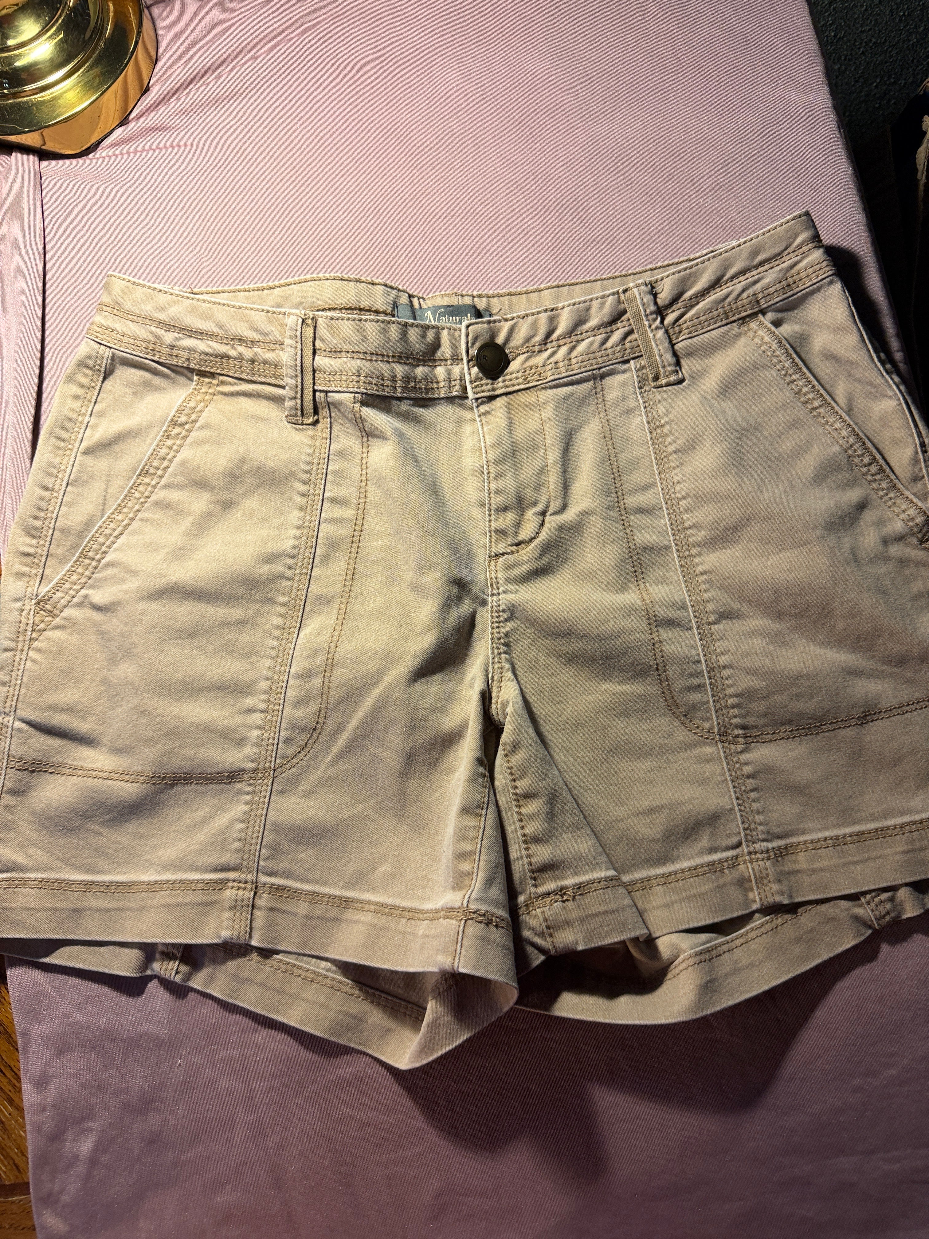Naturals Reflections High-Rise Khaki Shorts – Size 8