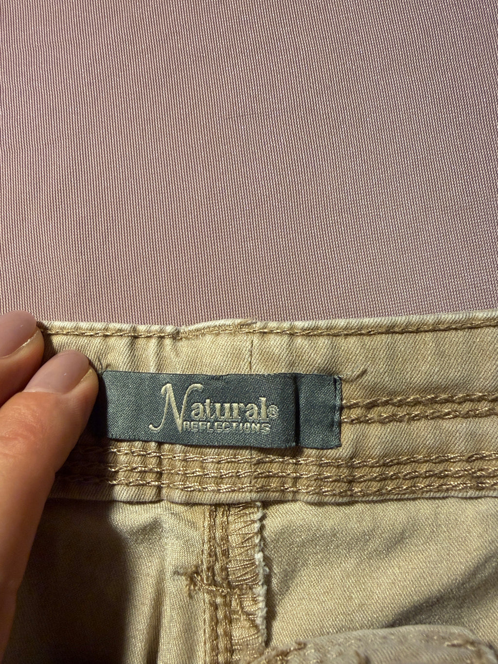 Naturals Reflections High-Rise Khaki Shorts – Size 8