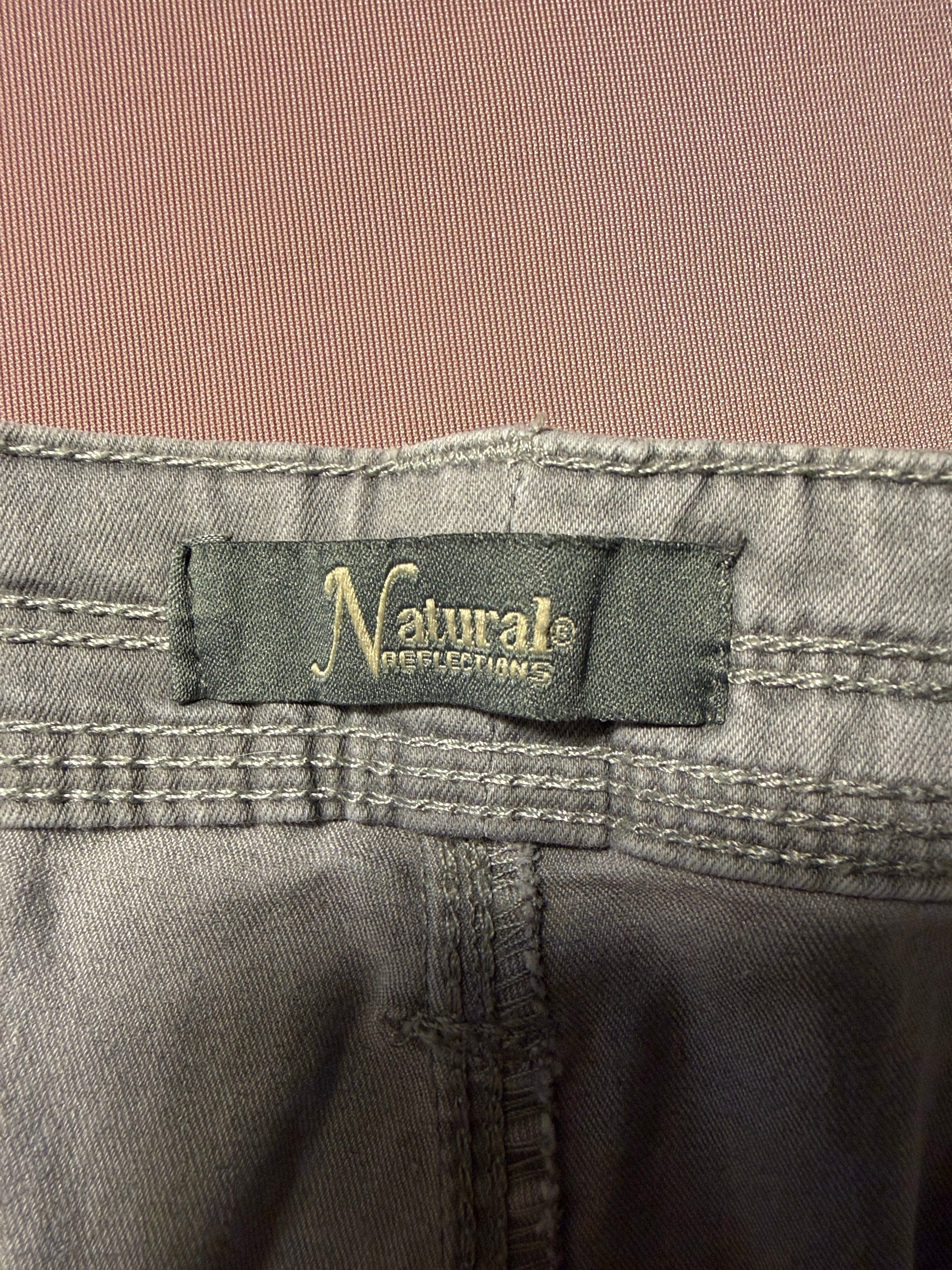 Natural Reflections High-Rise Shorts – Size 8