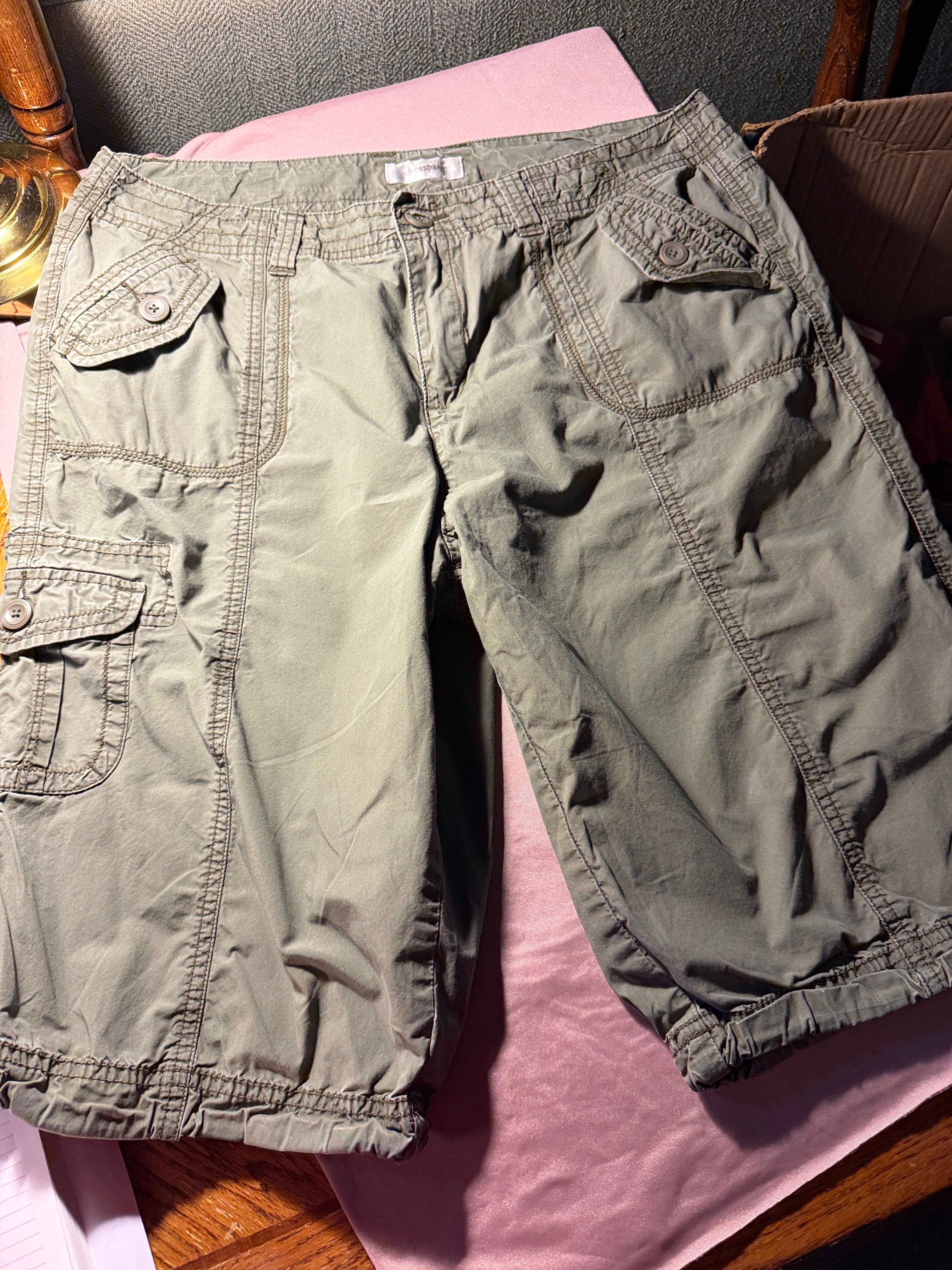 Dressbarn Cargo Capri Pants – Size 12