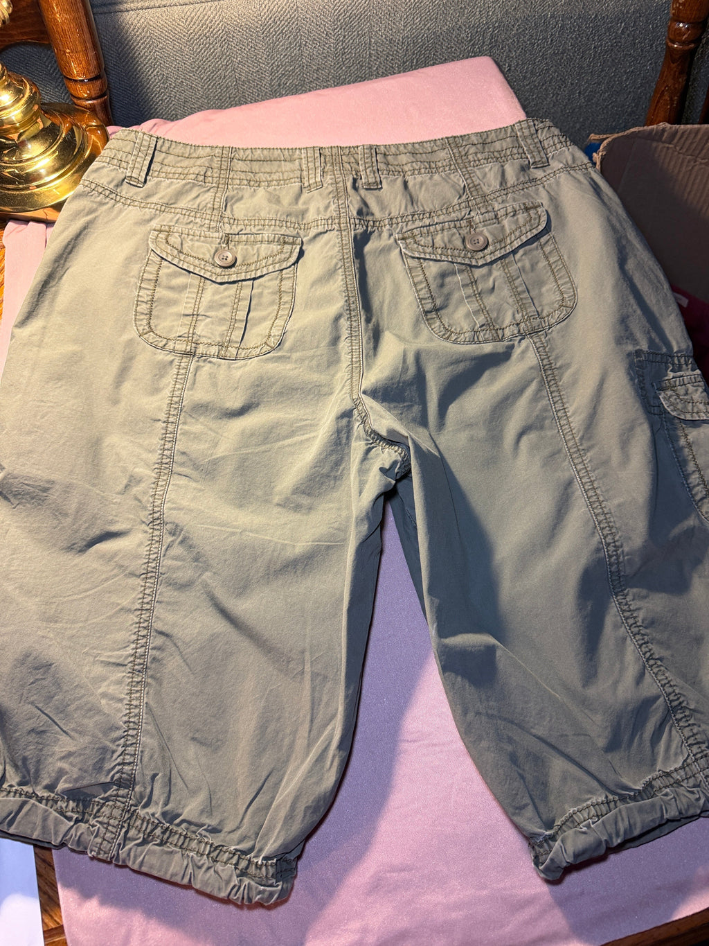 Dressbarn Cargo Capri Pants – Size 12