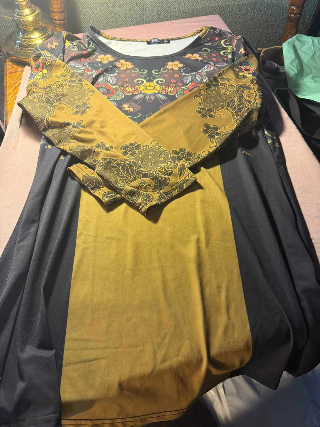 Lily by Firmiana Colorblock Floral Midi Dress – Mustard & Black