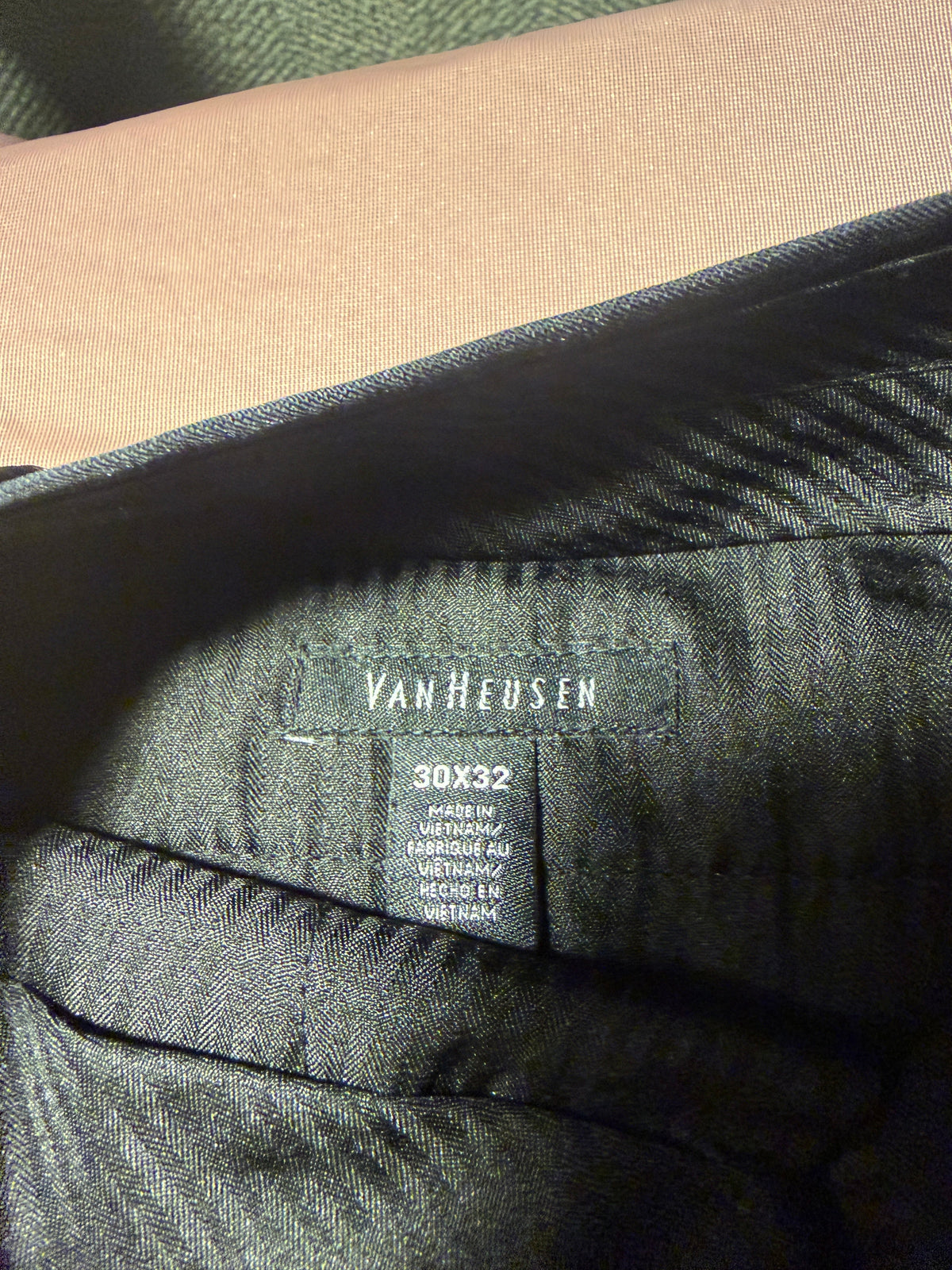 Van Heusen Charcoal Gray Dress Trousers – Size 30x32