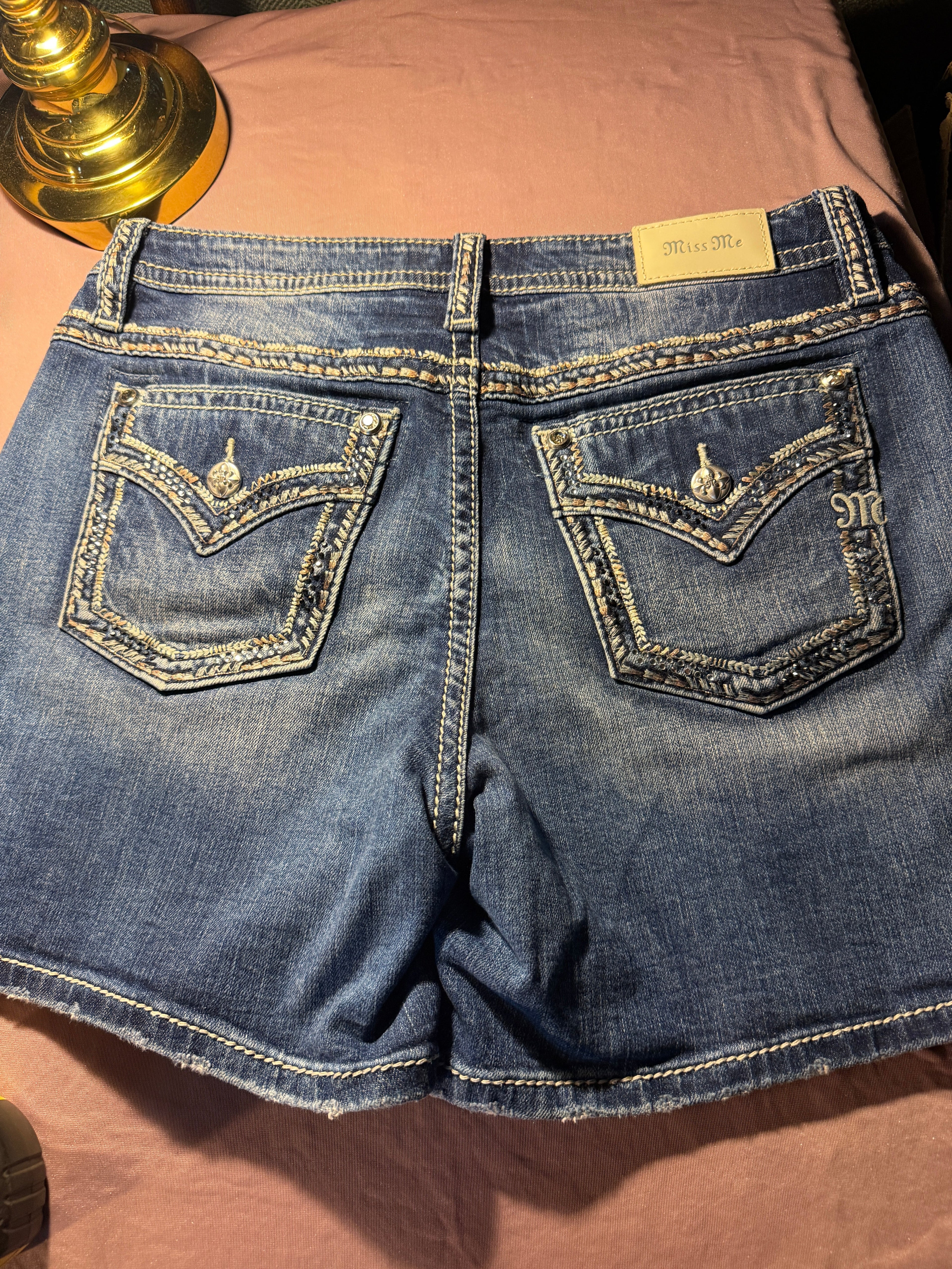 Miss Me Distressed Denim Shorts – Size 31