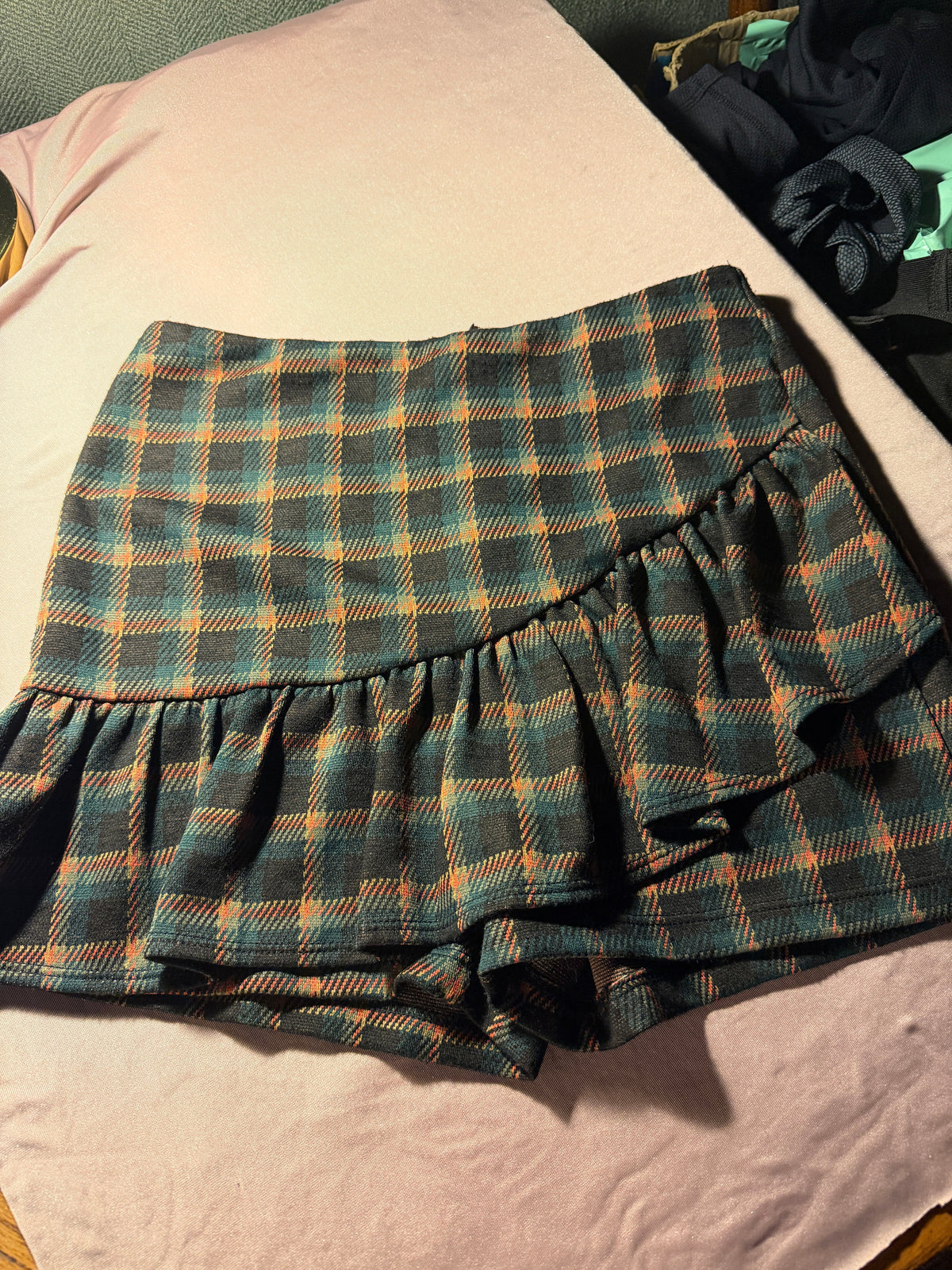 Altar’d State Plaid Ruffle Skort – Size Small