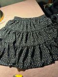Romwe Black Ditsy Floral Tiered Ruffle Mini Skirt – Size Small