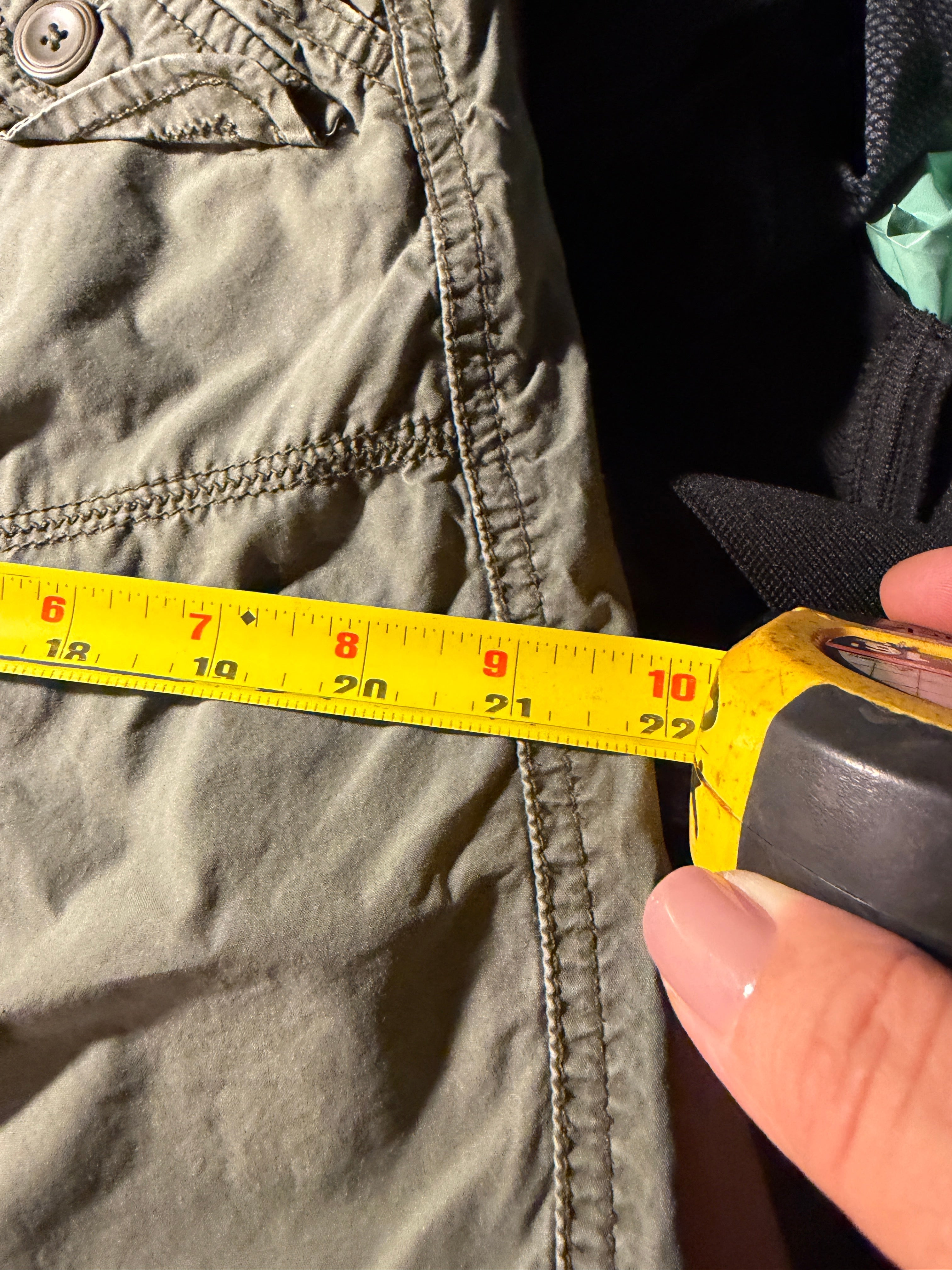 Olive Cargo Capri Shorts with Elastic Waist & Cuffs