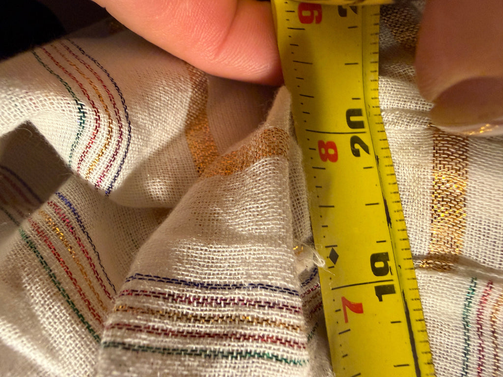 A Loves A Metallic Stripe Smocked Blouse – Ivory/Gold (M)
