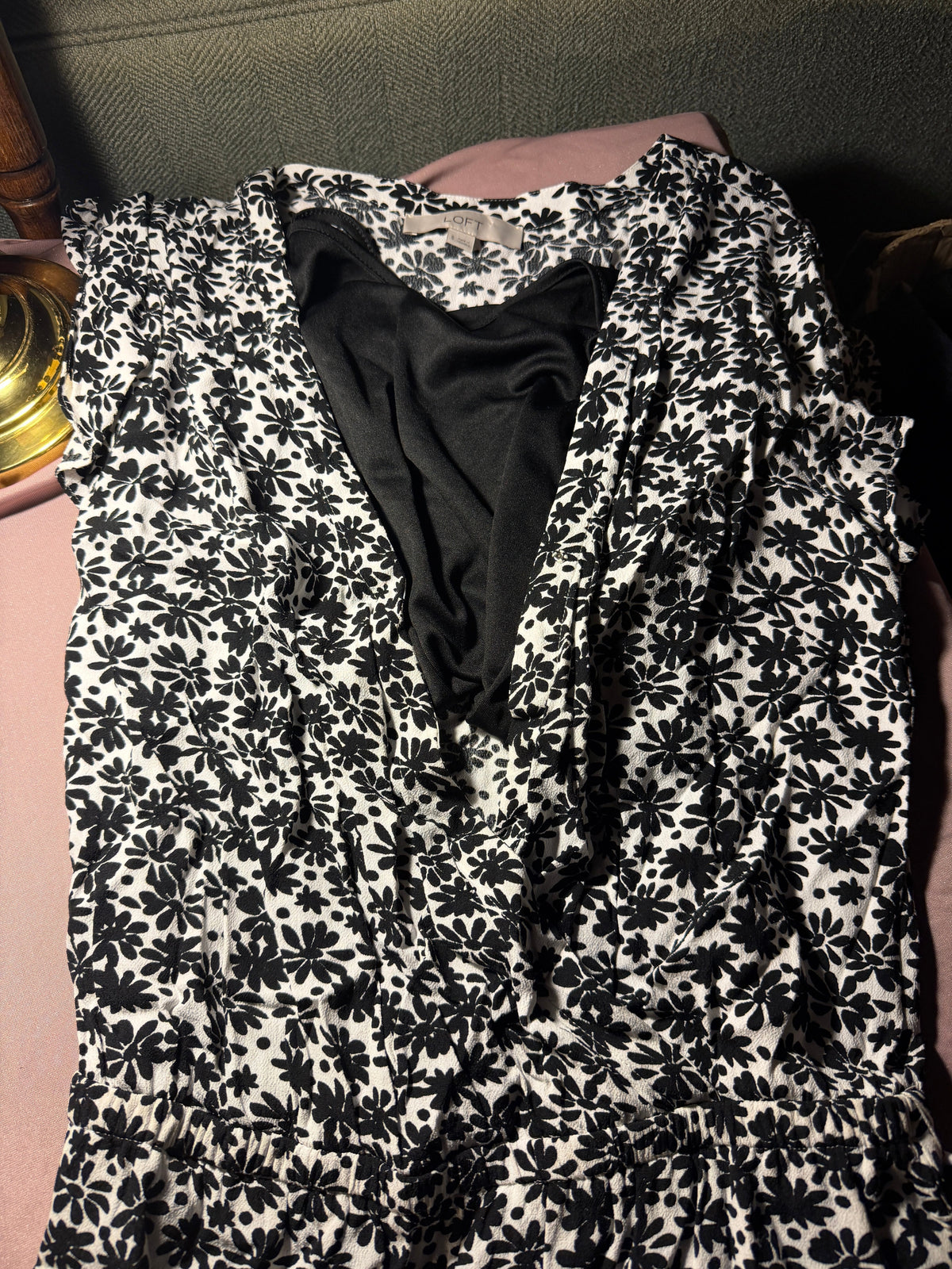 LOFT Black & White Floral Romper – Size 8 (Includes Free Black Tank Top)