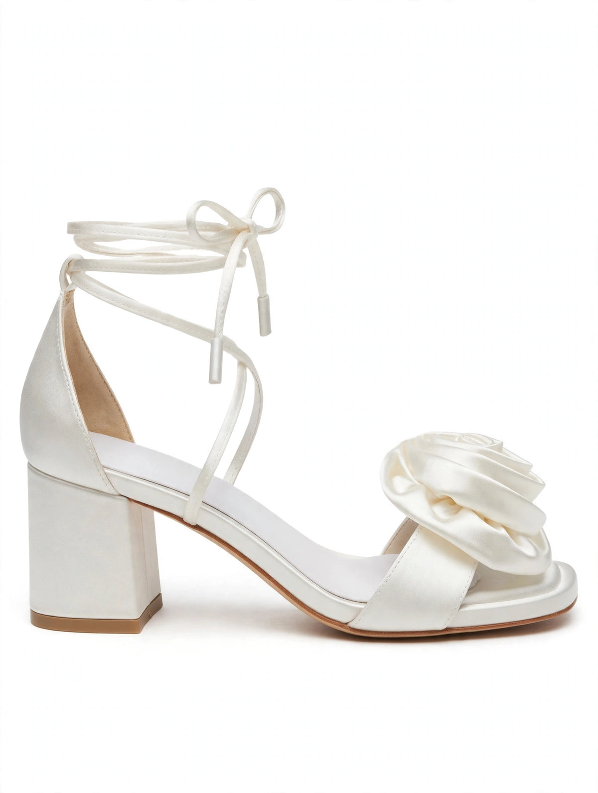 Badgley Mischka Ivory Satin Rose Heels – Size 9