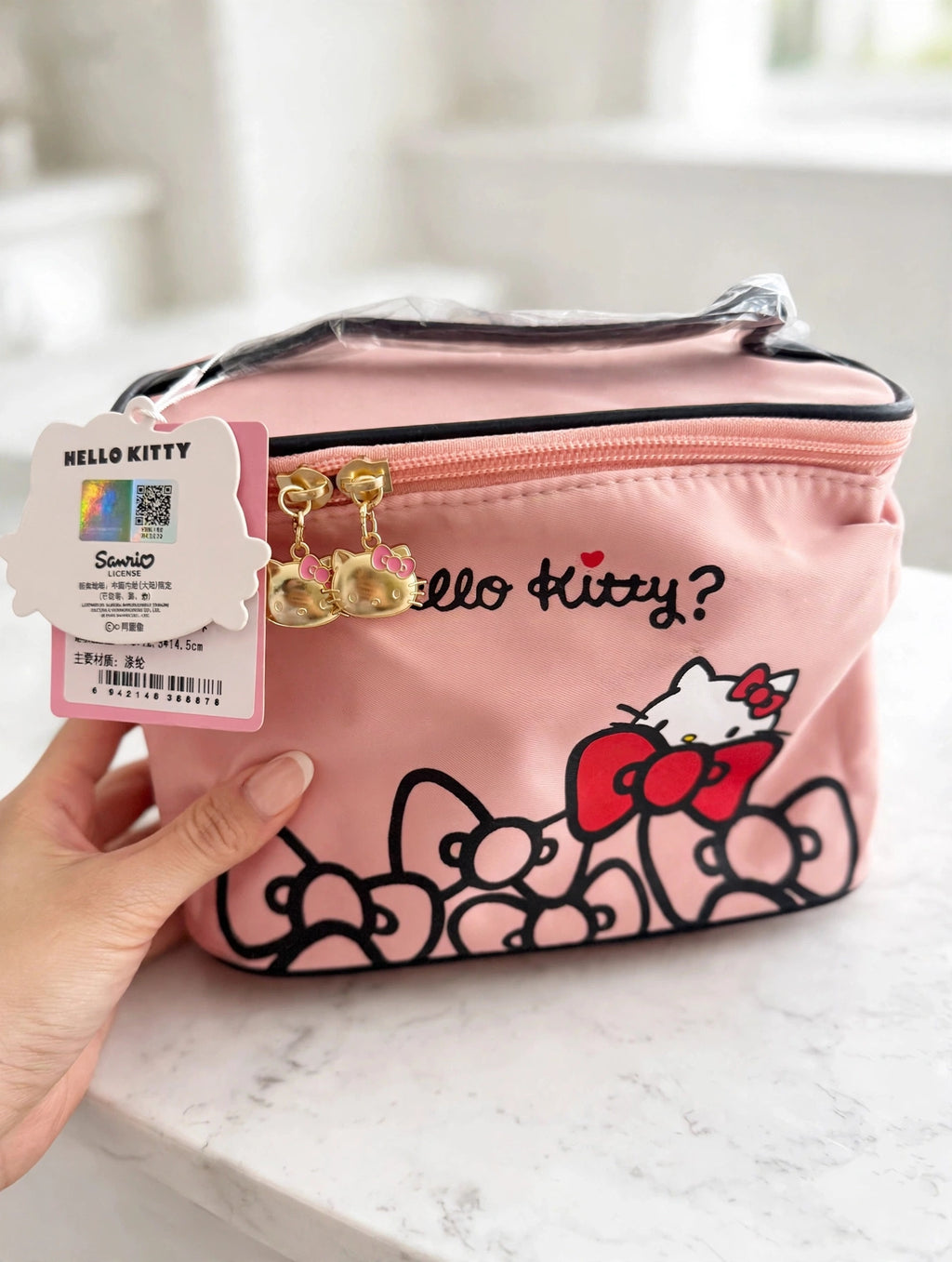 Hello Kitty Makeup Bag – Pink Cosmetic Case